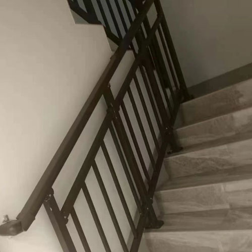 楼梯扶手